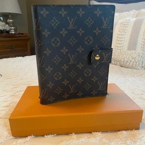LOUIS VUITTON Large Monogram Agenda Cover